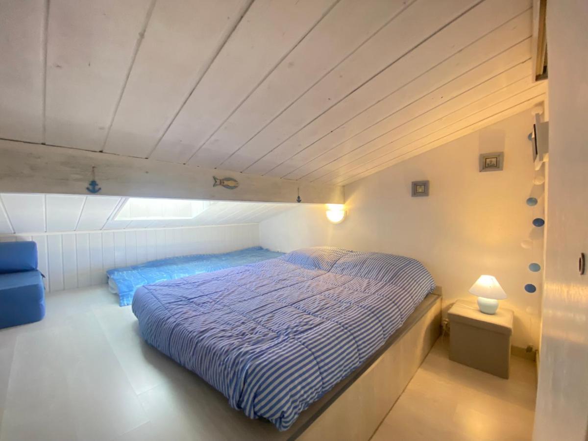 La Maison Bleue 格吕桑 外观 照片